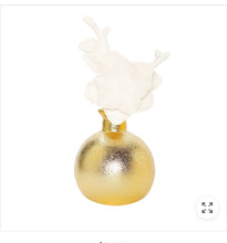 Load image into Gallery viewer, Matte Gold Diffuser  with Dimensional White Flower