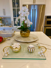 Load image into Gallery viewer, Gold and White Ruffled Diffuser