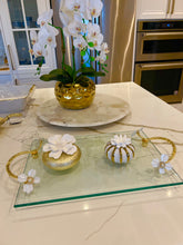 Load image into Gallery viewer, Gold and White Ruffled Diffuser