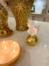 Load image into Gallery viewer, Matte Gold Diffuser  with Dimensional White Flower