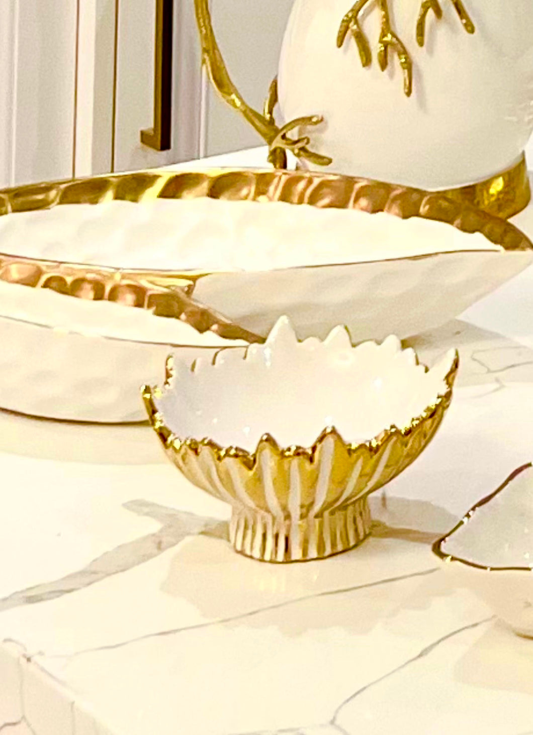 White & Gold Striped Ceramic Spoon Holder