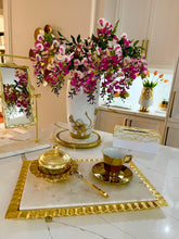 Load image into Gallery viewer, Tea cups Gold - set of 2
