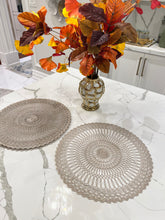 Load image into Gallery viewer, Placemate Champaign - Set of 6
