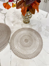 Load image into Gallery viewer, Placemate Champaign - Set of 6
